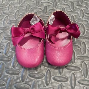 Adorable Jamie and Jack baby girl Mary Janes — size 6-12 mos